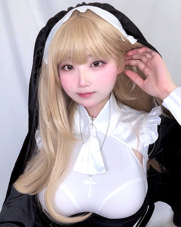 purinn_cos instagram image archive image