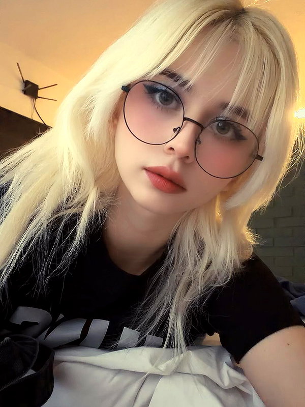 luly1980s instagram image archive image