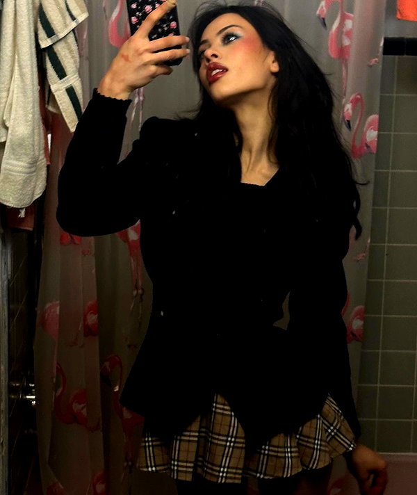 leonanaomii instagram image archive image