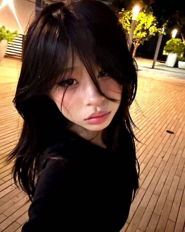princessamelia_official instagram image archive image
