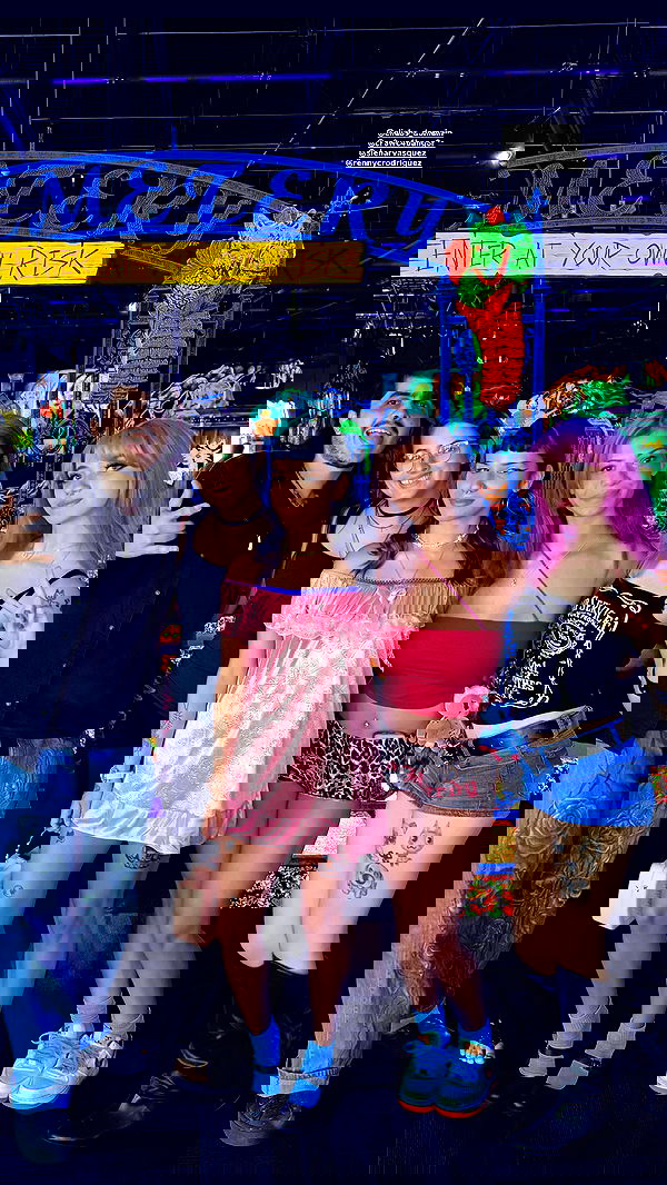 iluvmeww iluvmeww archive image