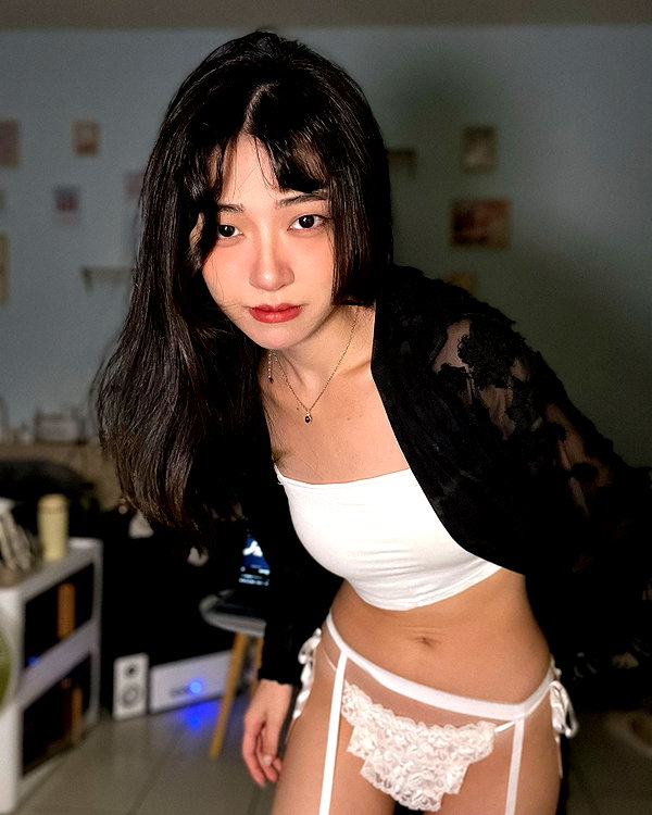 ge.more_x instagram image archive image