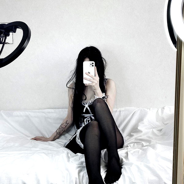 glowmoonshorty instagram image archive image