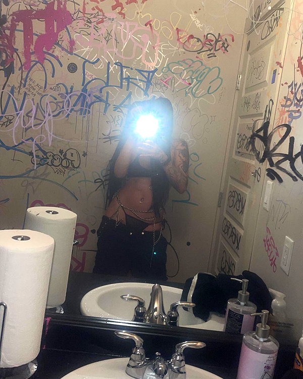 puppyknucklesxx instagram image archive image