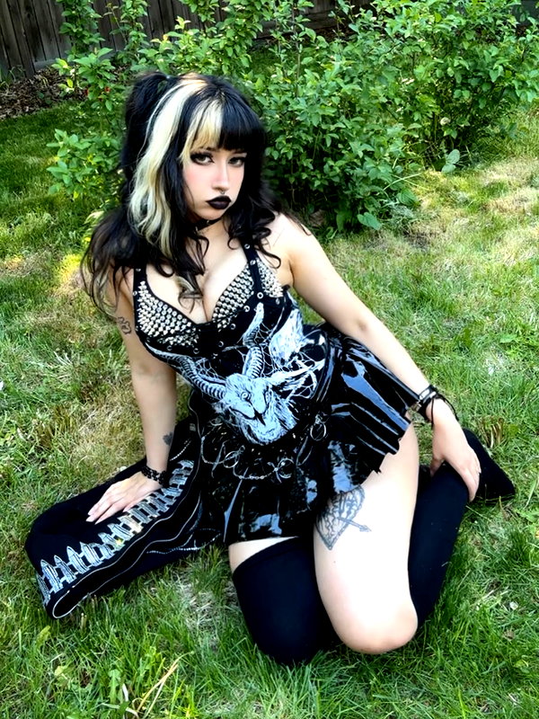 newmakeupgoddess newmakeupgoddess archive image