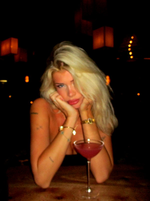 sophiecharlotth instagram image archive image