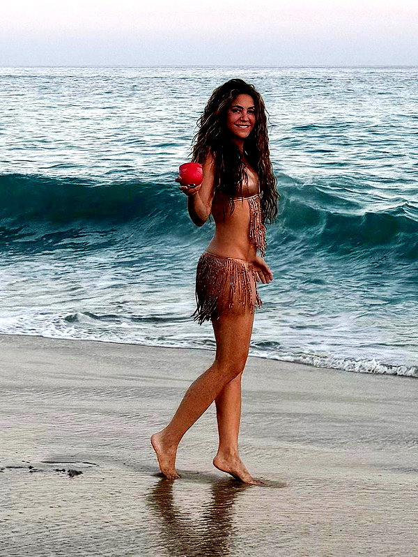 shakira instagram image archive image