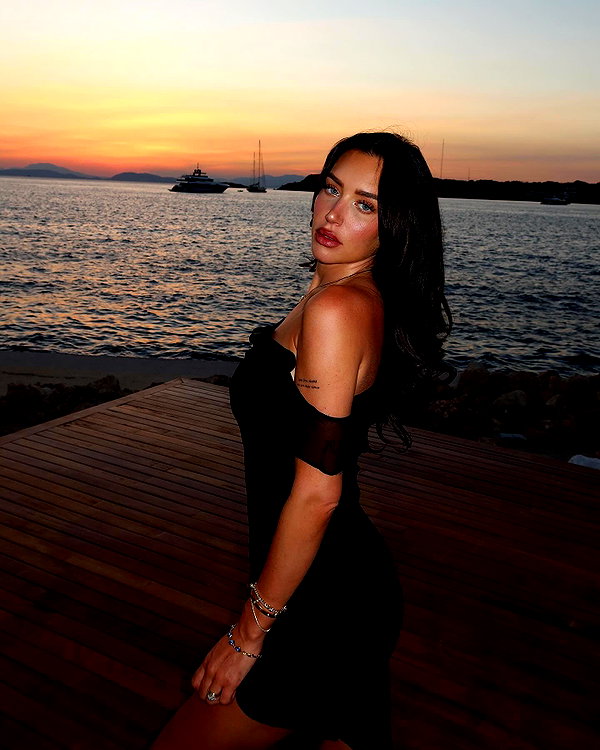 staskaranikolaou instagram image archive image