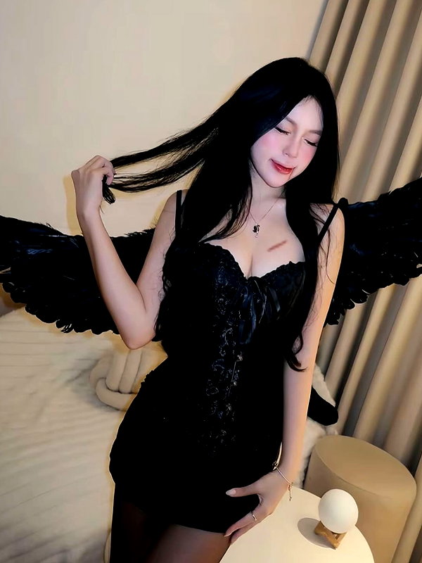 lyhythuedoxinh instagram image archive image