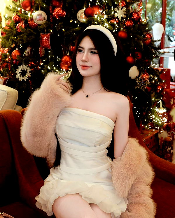 lyhythuedoxinh instagram image archive image