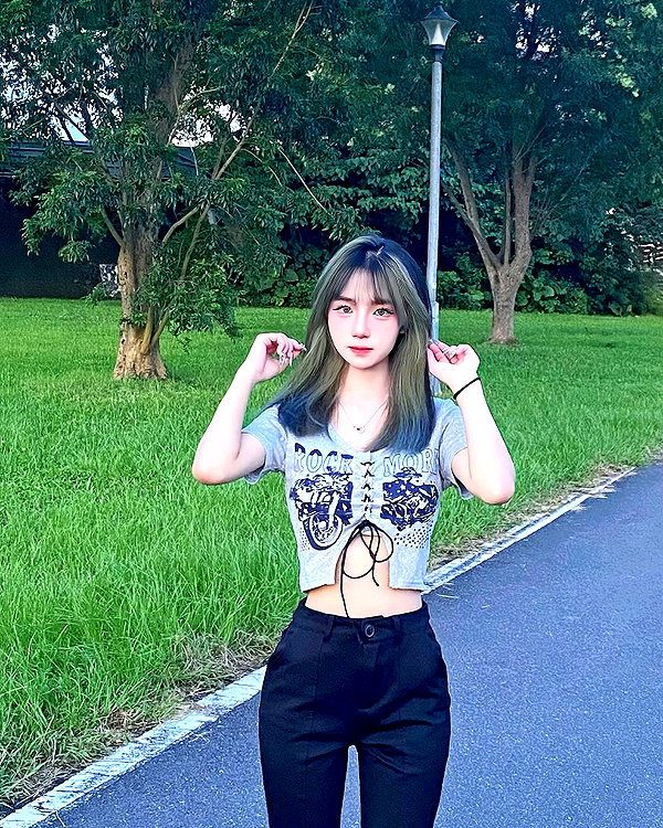 52._.0921 instagram image archive image