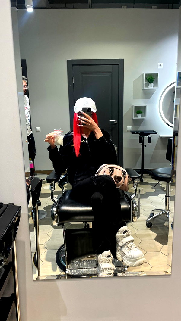 vik4au instagram image archive image