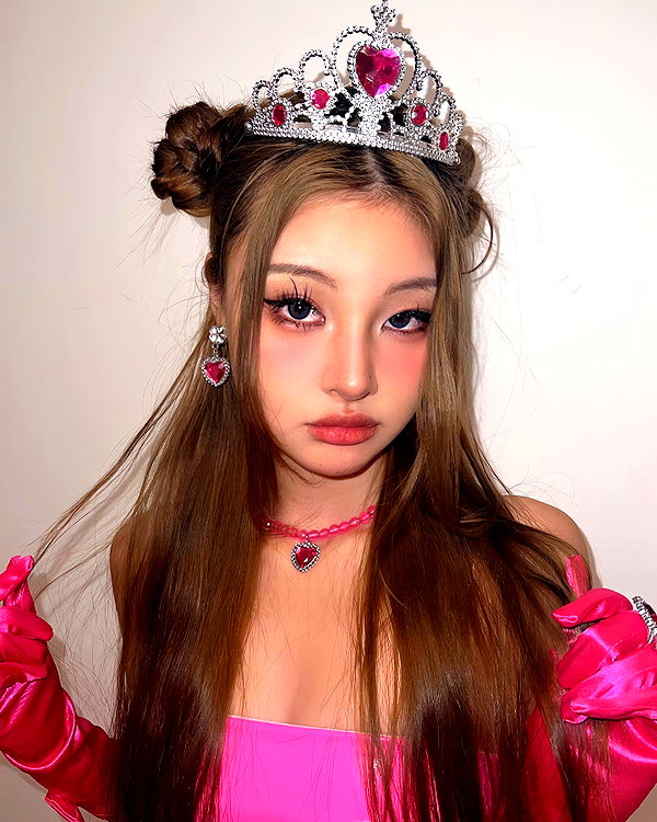 ll.lu1s instagram image archive image