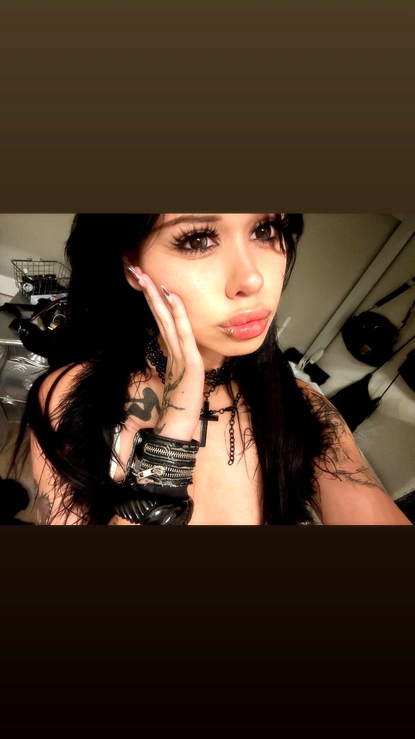 o.fukk instagram image archive image
