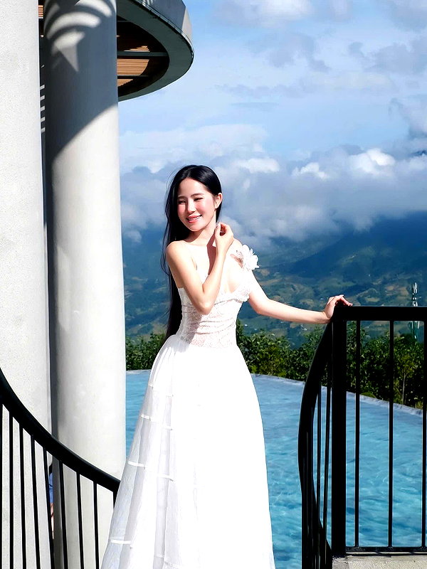 lyhythuedoxinh instagram image archive image