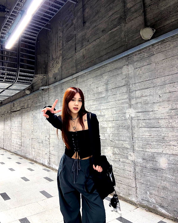 is2tian instagram image archive image