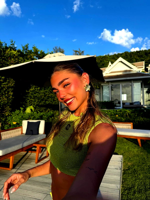 maya.keyy instagram image archive image