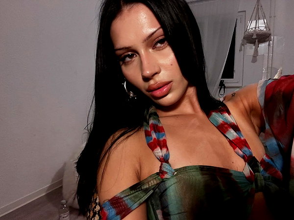 karolinaawasik instagram image archive image