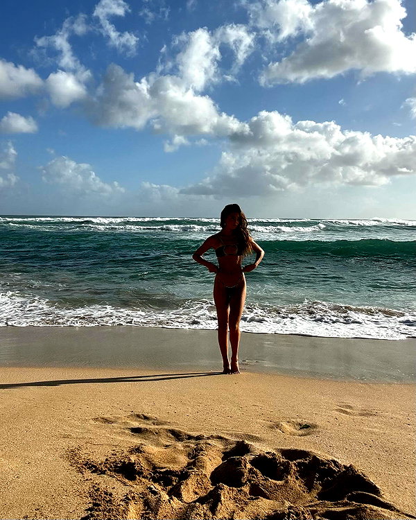 chloerosenbaum instagram image archive image