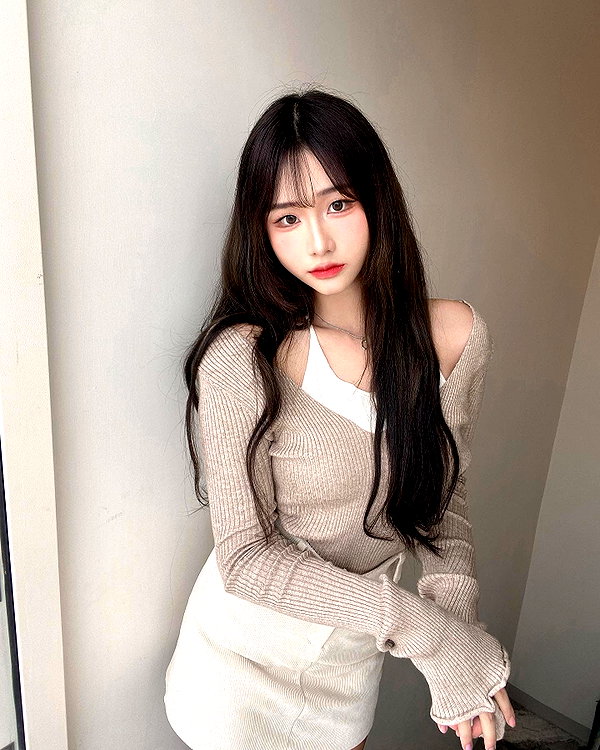lai_931201 instagram image archive image