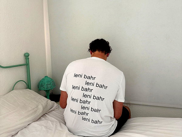 leni.bahr instagram image archive image