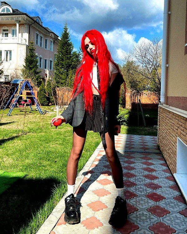 vik4au instagram image archive image