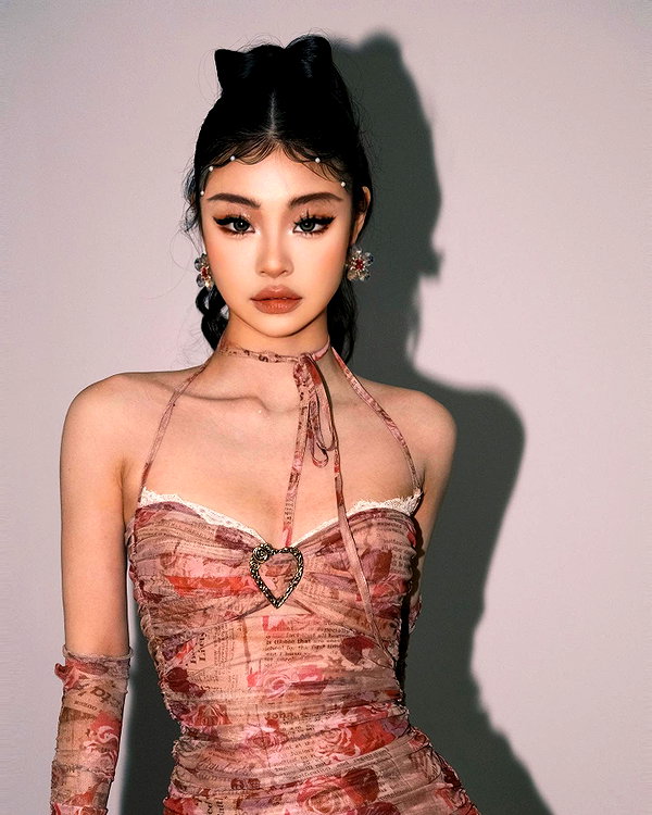 ll.lu1s instagram image archive image