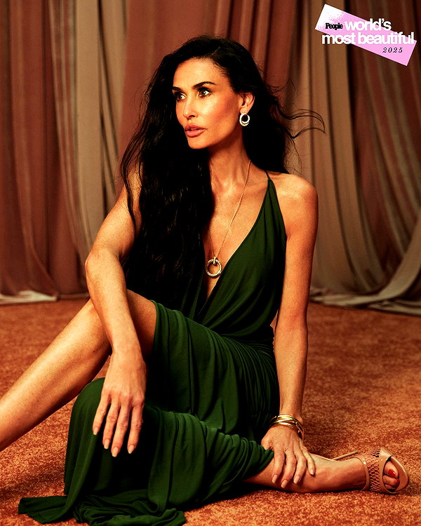 demimoore instagram image archive image