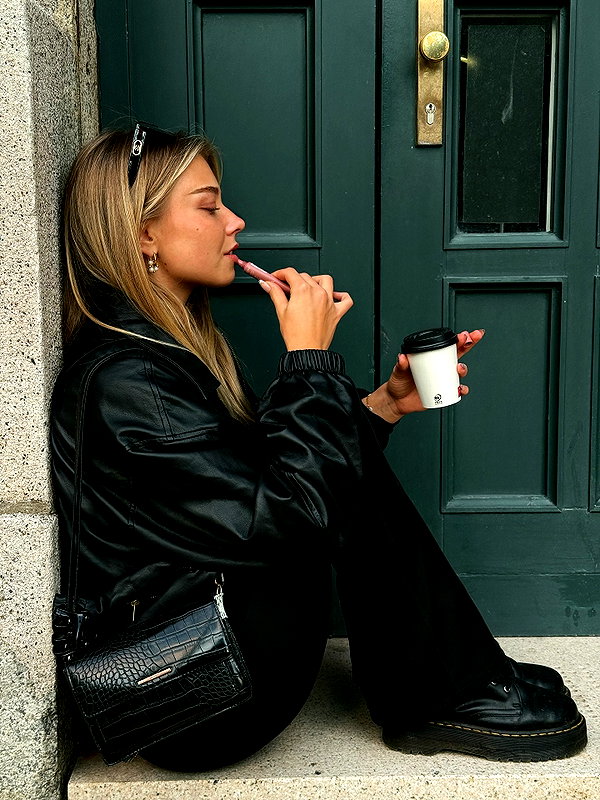 danamrts instagram image archive image