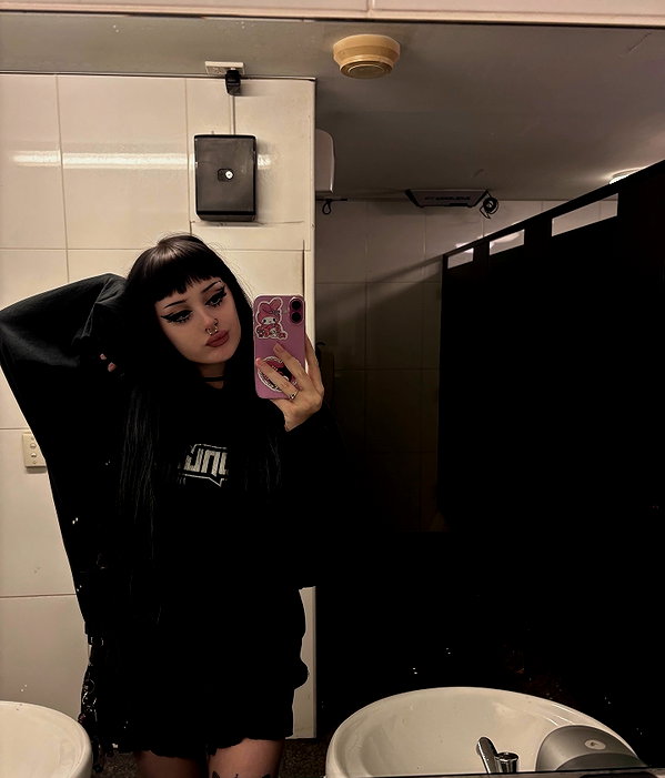 livindeadyaz instagram image archive image