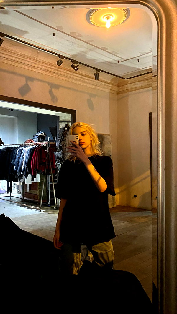 alien.hanna instagram image archive image