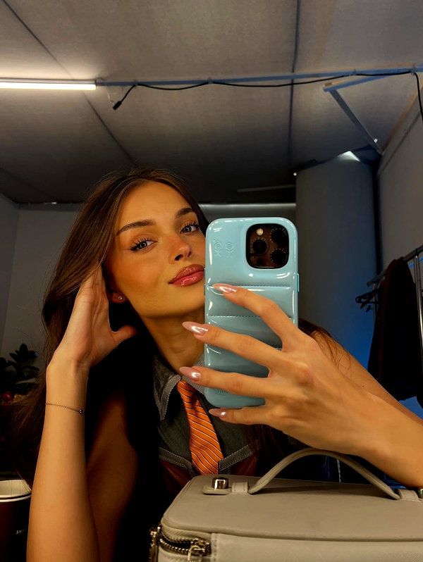 annazak12 instagram image archive image
