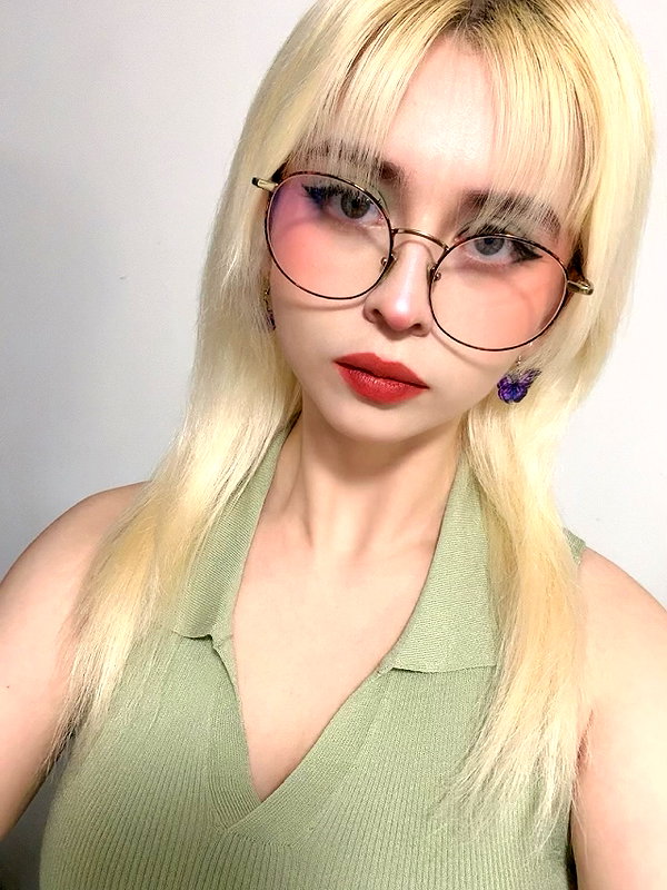 luly1980s instagram image archive image