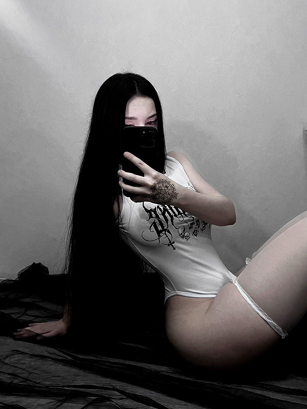 glowmoonshorty instagram image archive image