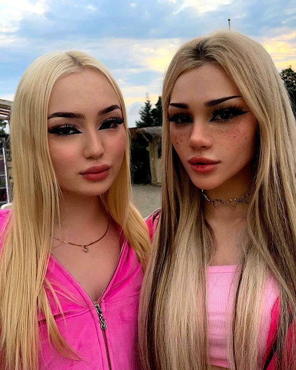 vik4au instagram image archive image
