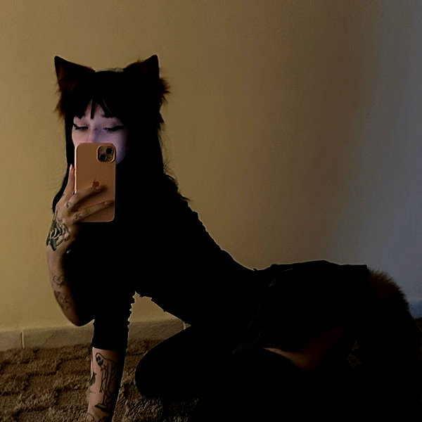 ambrzinha666 instagram image archive image