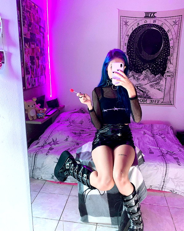 jadelaverne instagram image archive image