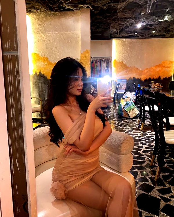 lyhythuedoxinh instagram image archive image