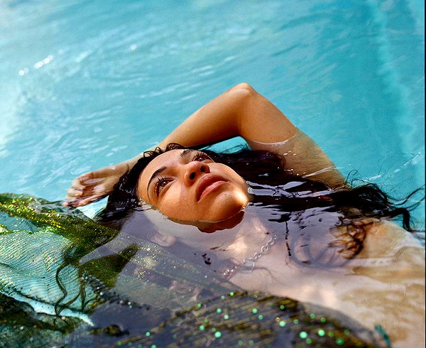 romi_henenson instagram image archive image