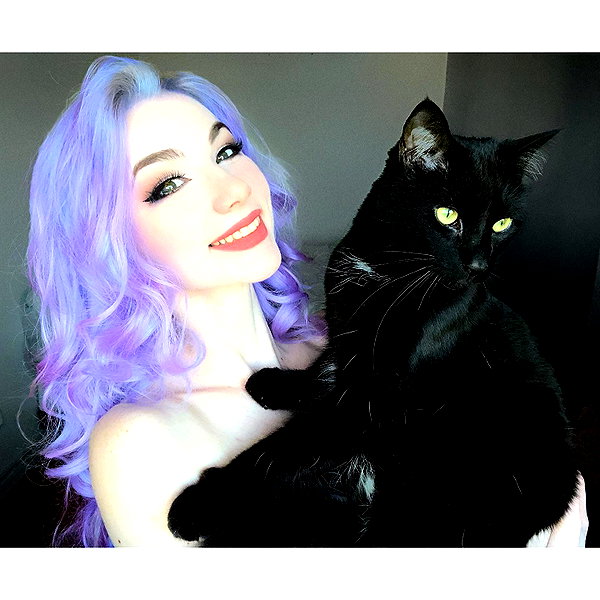 danielle.mercedie instagram image archive image