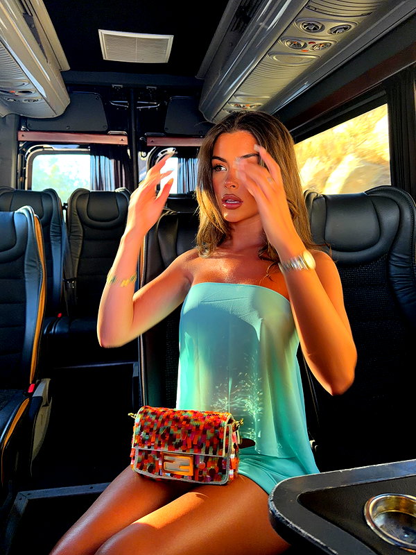 oliviaphillipps instagram image archive image