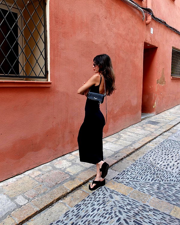 ainaratorneg instagram image archive image