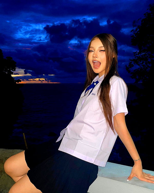 ll.lu1s instagram image archive image
