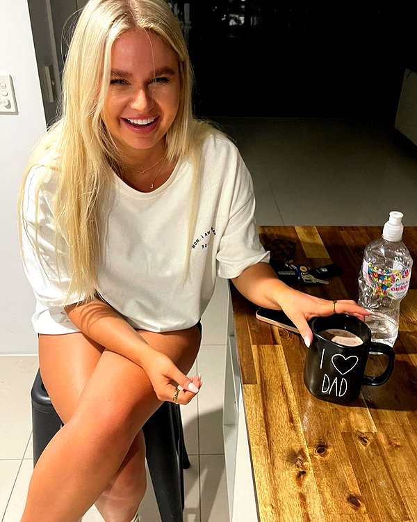 oliviaphillipps instagram image archive image