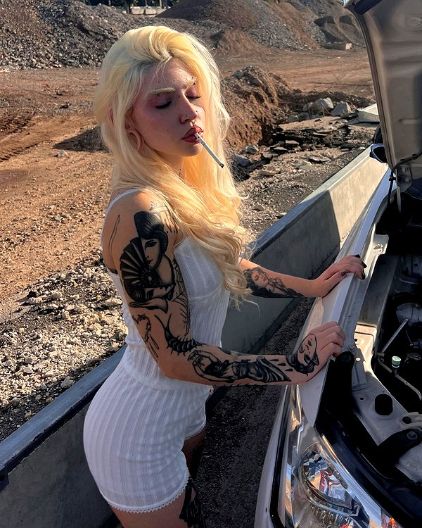Archived image from @noyrll on Instagram