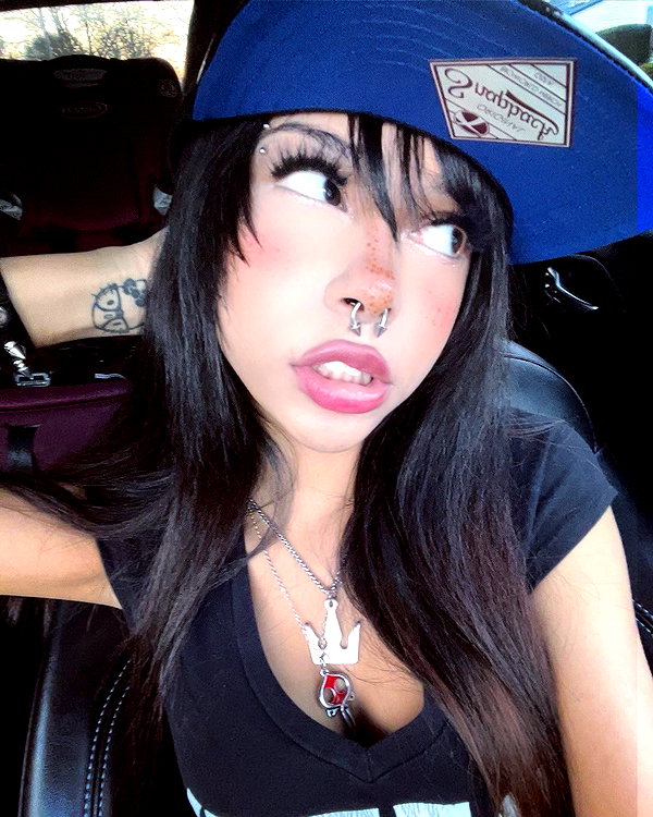 twodollie instagram image archive image