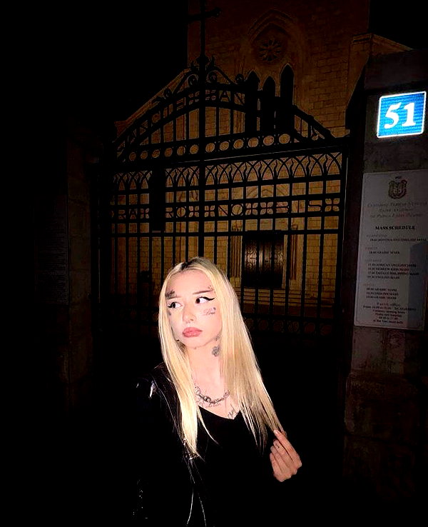 Archived image from @milkaaaa227 on Instagram