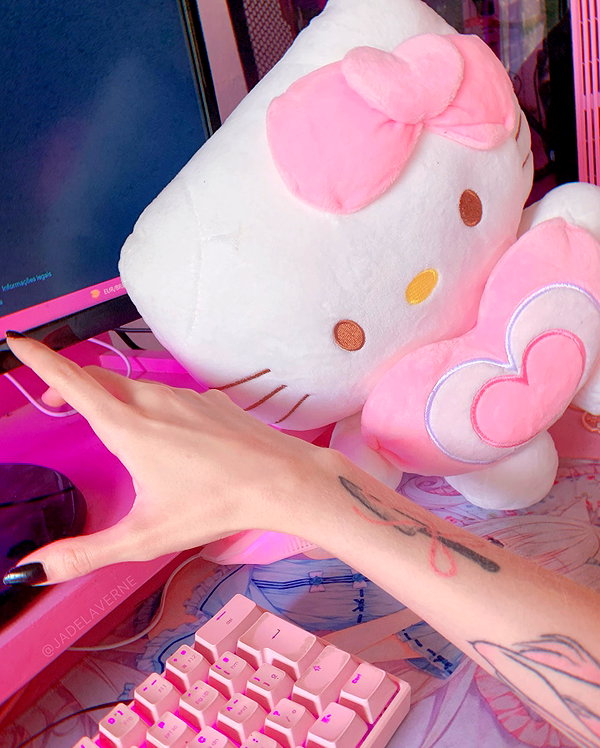 jadelaverne instagram image archive image