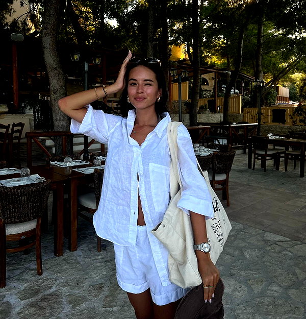 zoeliss instagram image archive image