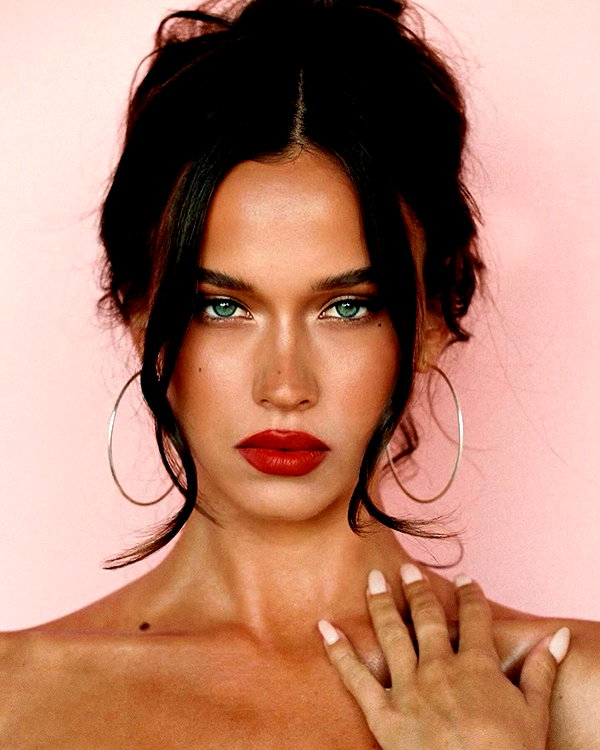 taniellejaimua instagram image archive image